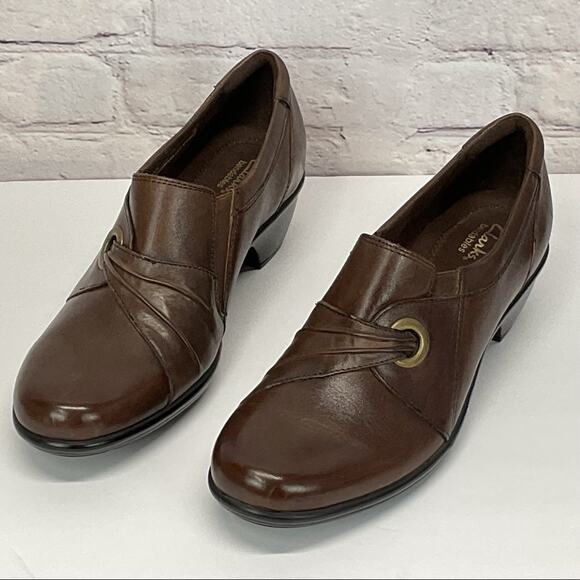 Clarks Bendables Women's Size 11 Brown Leather Ruching Minimalist Shootie Casual - Picture 12 of 12